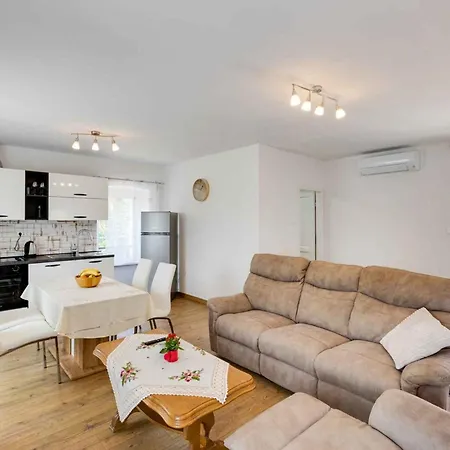 Apartament In - Insel Krk 53382 *